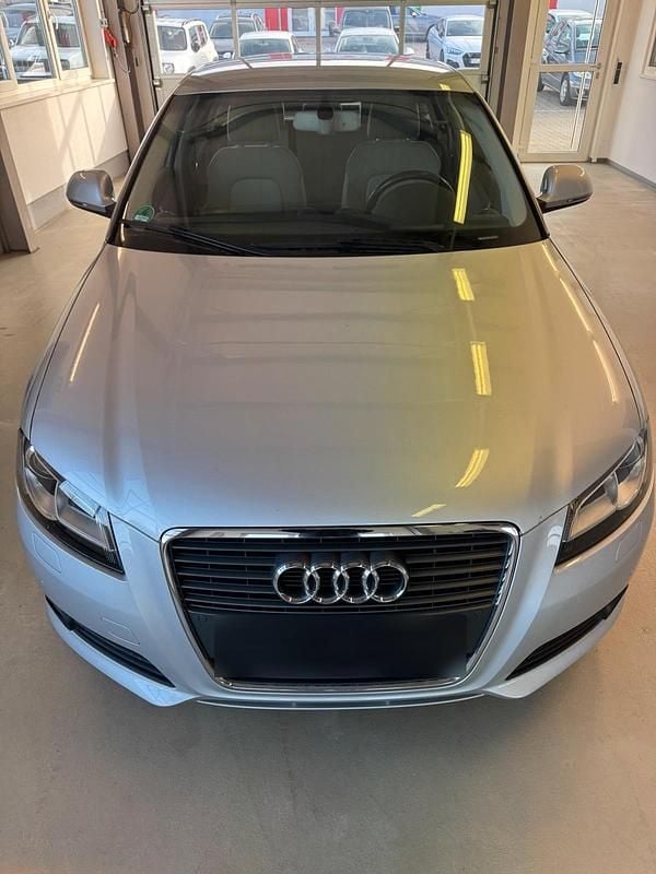 Gebraucht Audi A3 Sportback Ambition 125 PS (91 kW) 2010 Grau Kleinwagen