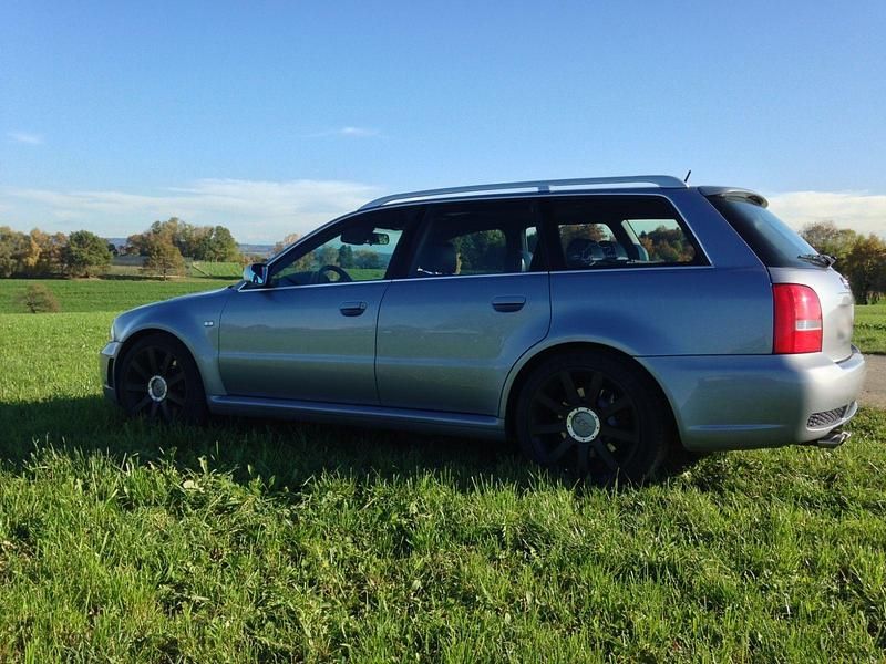 Second-hand Audi RS4 Sport 381 CP (280 kW) 2000 Argintiu Break