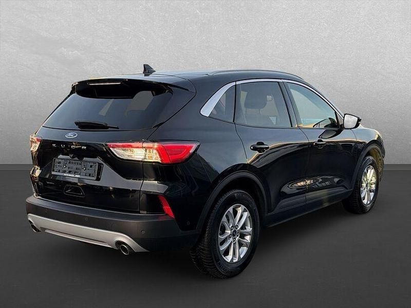 Second-hand Ford Kuga Titanium 151 CP (111 kW) 2021 Negru SUV