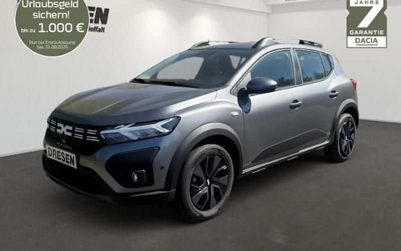 Grau Neu 2025 Dacia Sandero Expression Kleinwagen | 19.045 € (Fairer Preis) - Bild 1/4