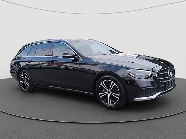 Gebraucht Mercedes E200 211 PS (155 kW) 2021 Obsidianschwarz Kombi