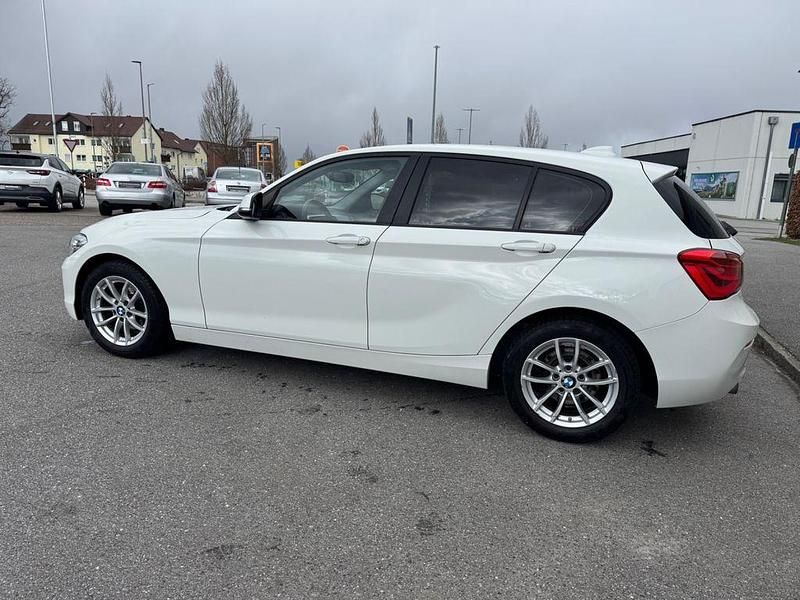 Gebraucht BMW 118 Advantage 136 PS (100 kW) 2018 Weiß Kleinwagen