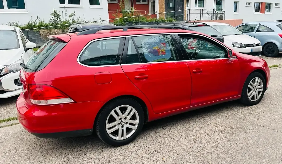 Gebraucht VW Golf V 140 PS (102 kW) 2008 Rot Kombi