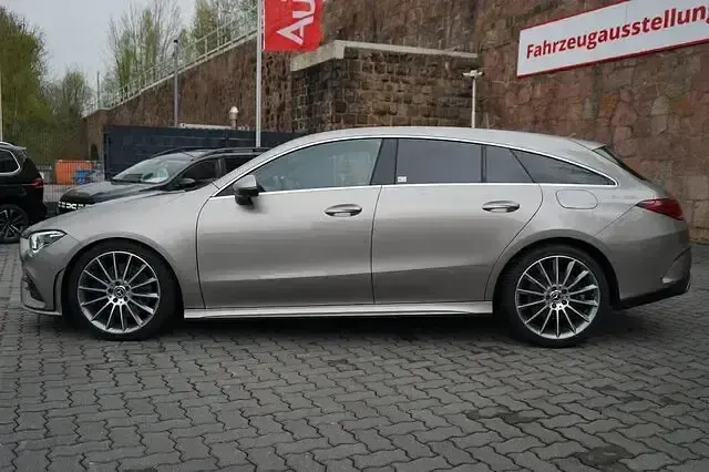Gebraucht Mercedes CLA250 AMG 224 PS (164 kW) 2020 Mojavesilber metallic (metallic) Limousine