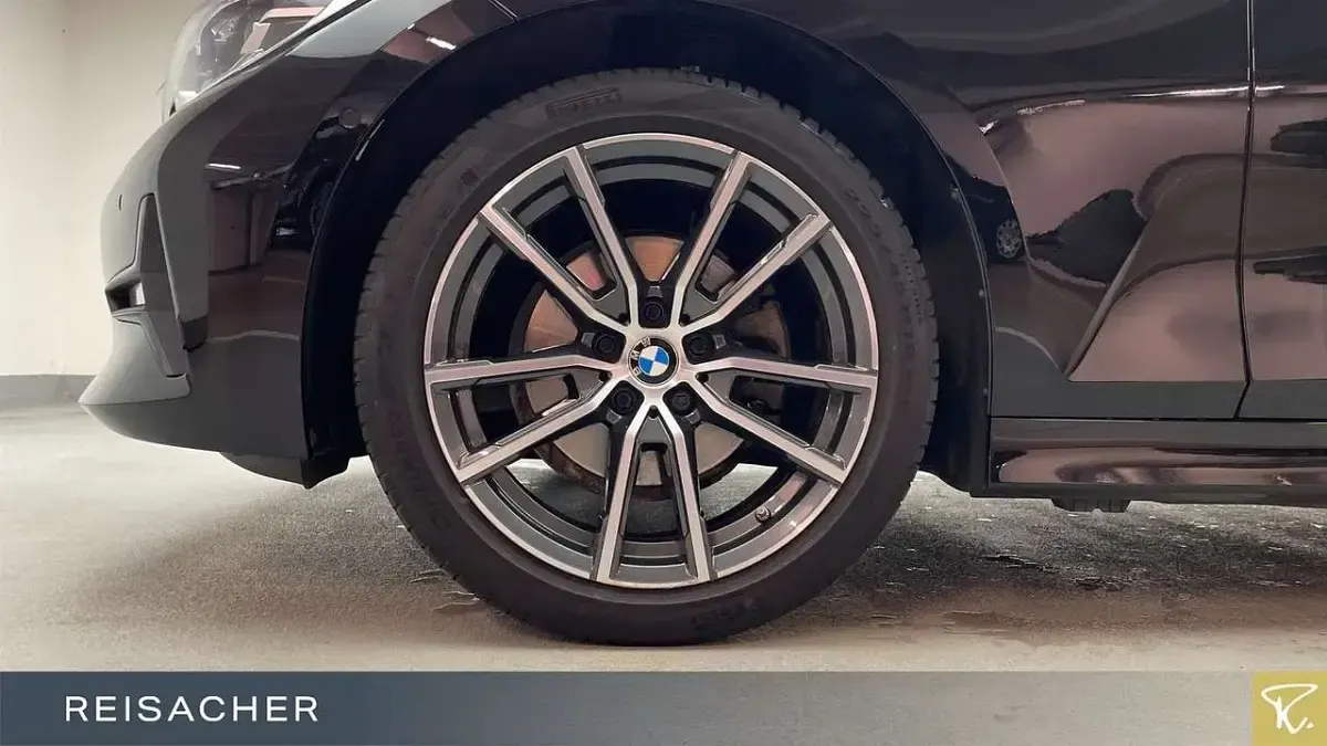 Gebraucht BMW 320 Advantage 190 PS (139 kW) 2022 Schwarz uni Kombi