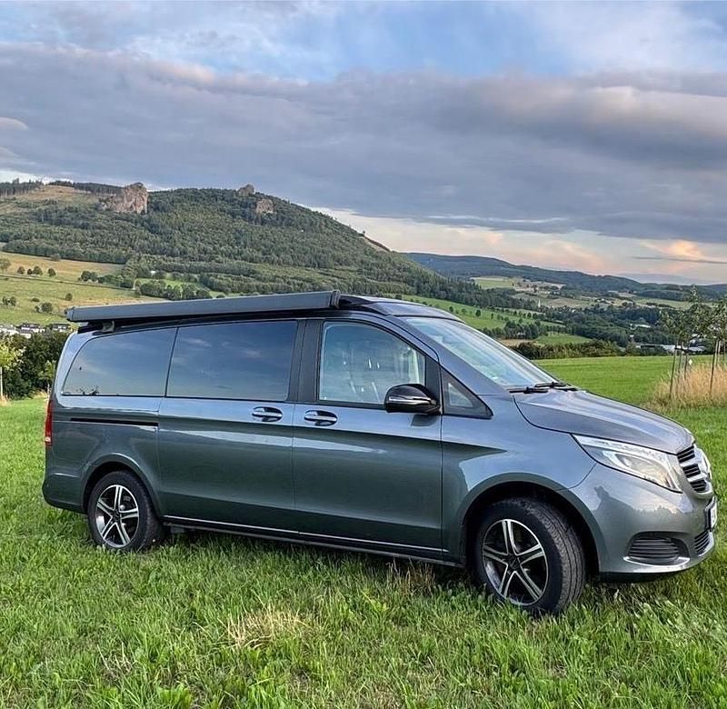 Grau Gebraucht 2017 Mercedes V220 Marco Polo Van / Kleinbus | 49.000 € (Fairer Preis) - Bild 1/4