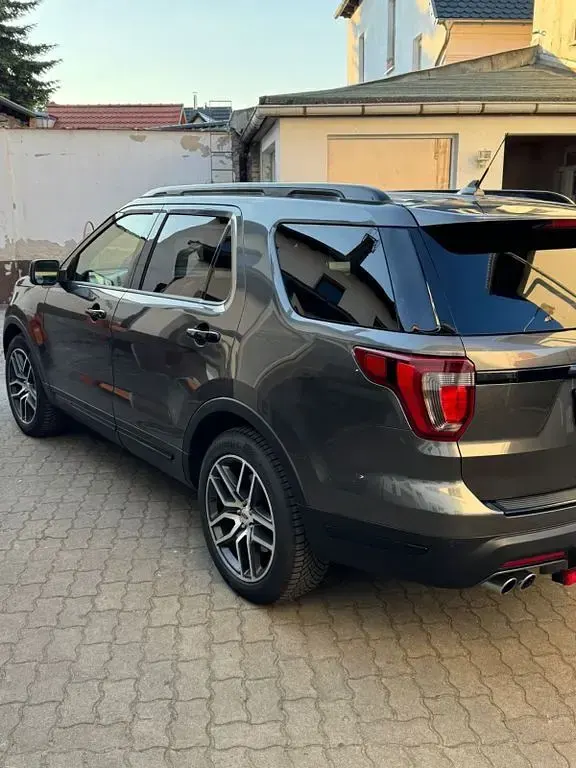 Gebraucht Ford Explorer Sport 374 PS (275 kW) 2018 Grau SUV