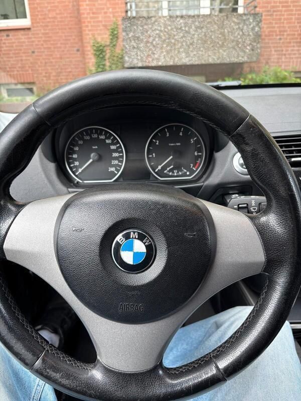 Schwarz Gebraucht 2005 BMW 116 Kleinwagen | 1.800 € (Guter Preis) - Bild 1/4