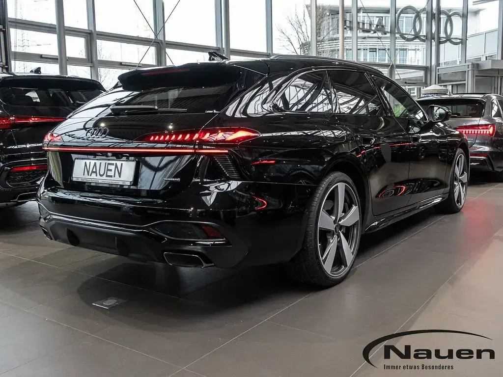 Gebraucht Audi A6 Advanced 299 PS (219 kW) 2025 Schwarz Kombi