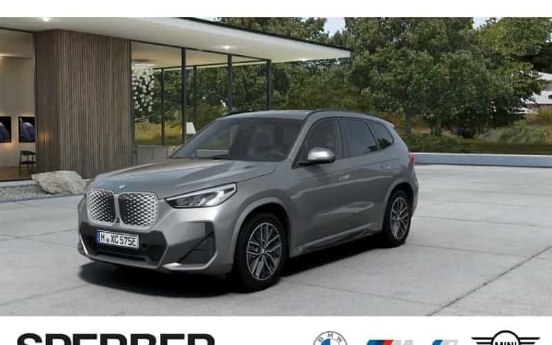Silber Neu 2025 BMW iX1 M Sport SUV | 44.840 € (Superpreis) - Bild 1/4