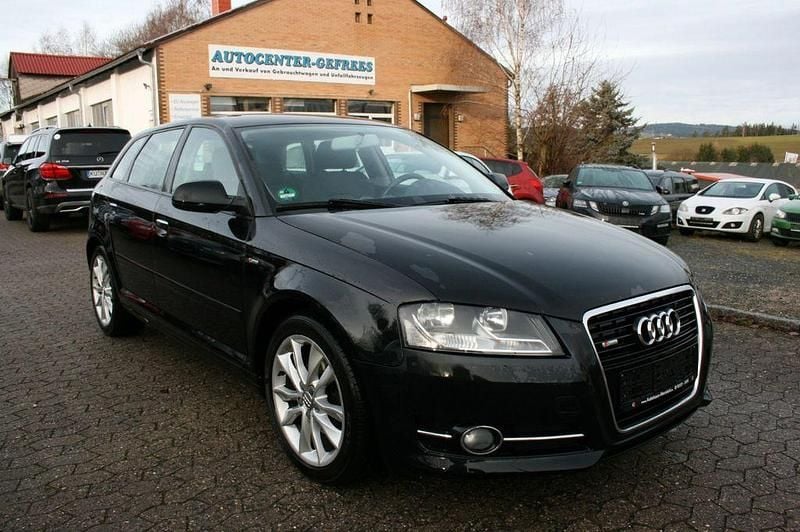 Schwarz Gebraucht 2011 Audi A3 S-Line Limousine | 3.999 € (Superpreis) - Bild 1/4