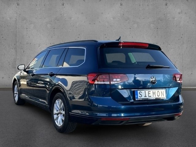 Gebraucht VW Passat Business 150 PS (110 kW) 2024 Blau Kombi