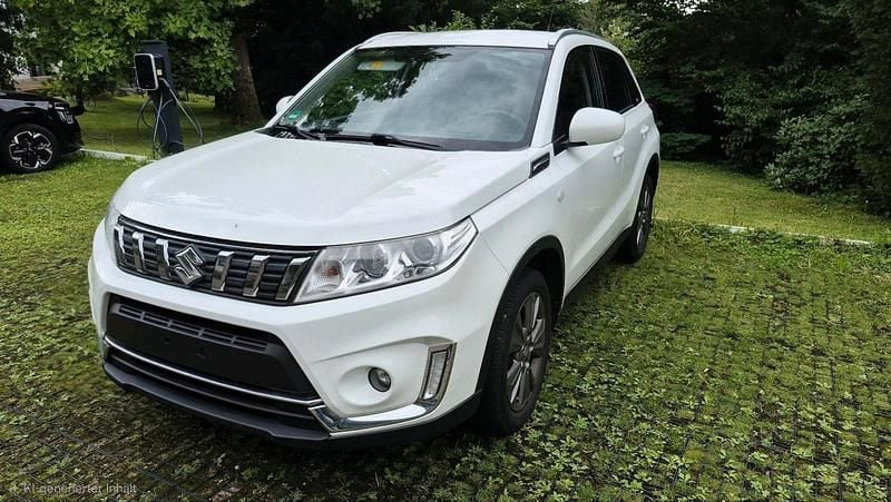 Weiß Gebraucht 2019 Suzuki Vitara SUV | 13.500 € (Guter Preis) - Bild 1/4