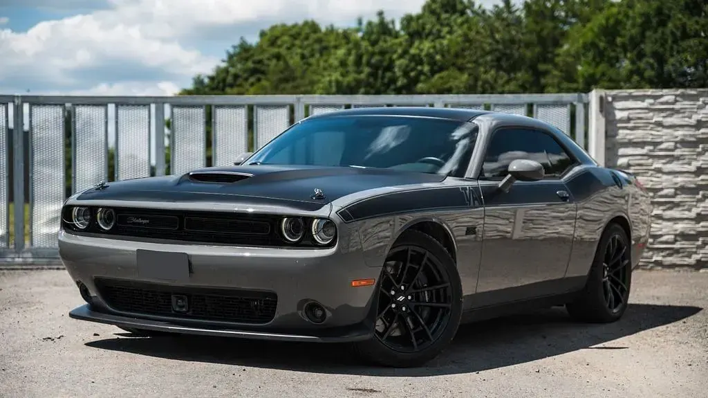 Gebraucht Dodge Challenger 492 PS (361 kW) 2017 Grau Coupé