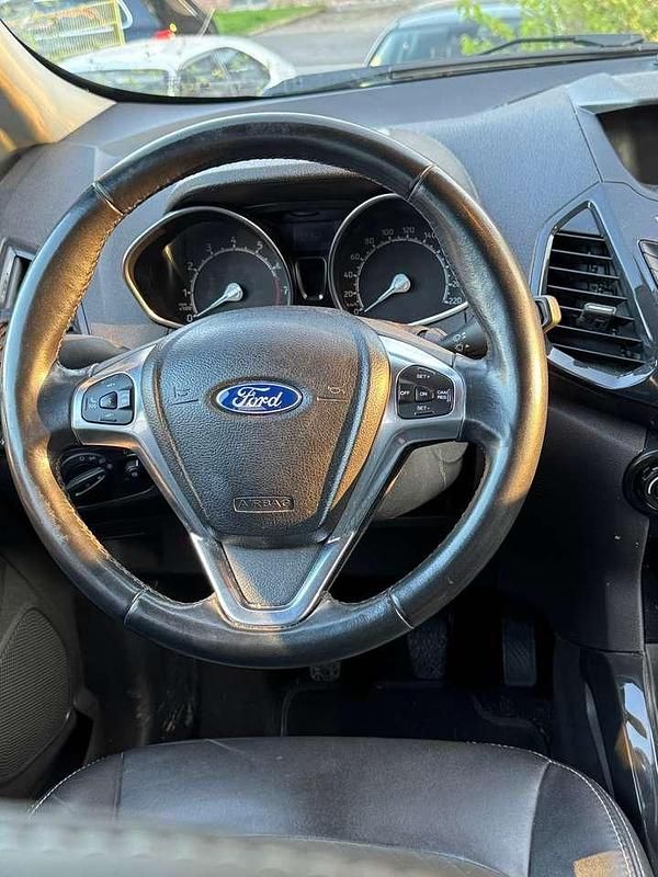 Grau Gebraucht 2015 Ford Ecosport SUV | 7.150 € (Fairer Preis) - Bild 1/4