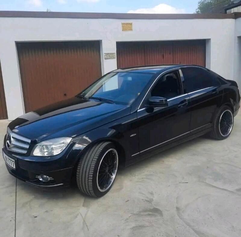 Schwarz Gebraucht 2008 Mercedes C200 Avantgarde Limousine | 5.650 € (Fairer Preis) - Bild 1/4