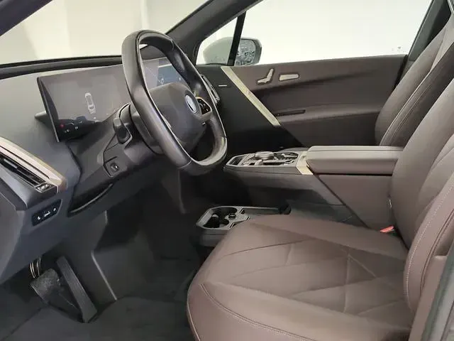 Gebraucht BMW iX Sport Line 384 kW (523 PS) 2022 Weiß SUV