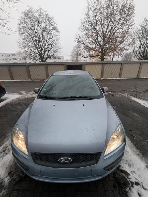 Second-hand Ford Focus 100 CP (73 kW) 2007 Albastru Break