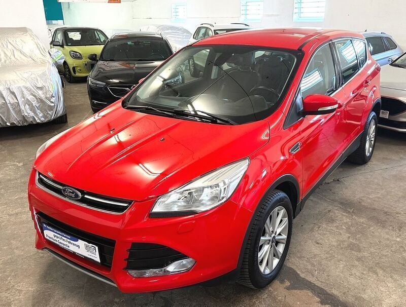 Rot Gebraucht 2015 Ford Kuga Titanium SUV | 10.690 € (Fairer Preis) - Bild 1/4
