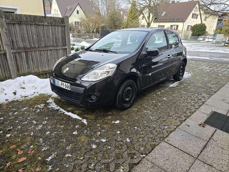Gebraucht Renault Clio II Expression 75 PS (55 kW) 2011 Kleinwagen