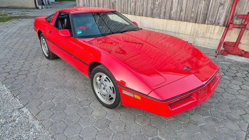 Rot Gebraucht 1986 Corvette C4 Coupé | 12.300 € - Bild 1/4
