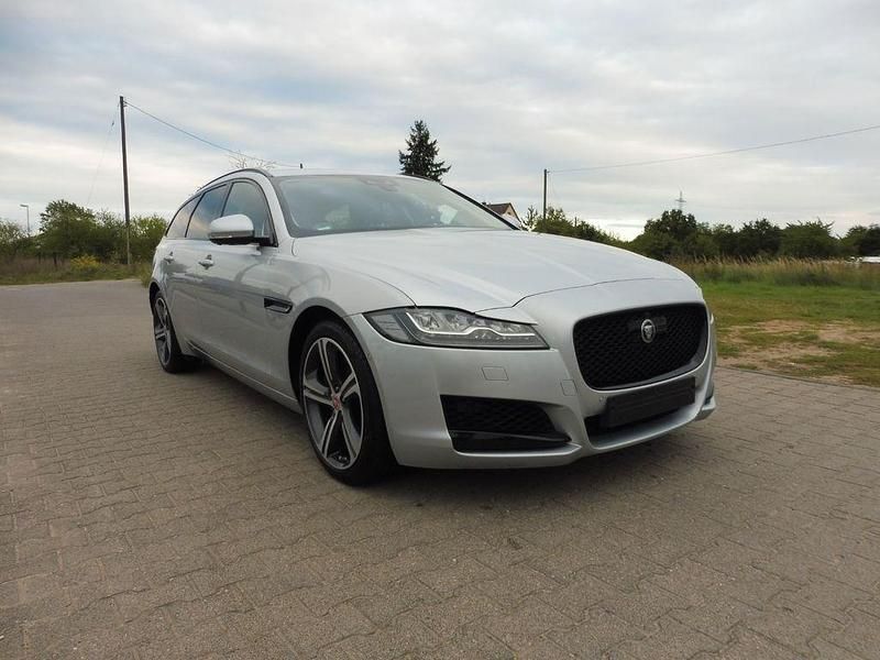 Silber Gebraucht 2019 Jaguar XF Sportbrake Portfolio Kombi | 21.200 € (Fairer Preis) - Bild 1/4