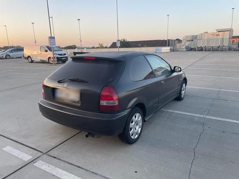 Schwarz Gebraucht 2000 Honda Civic Kleinwagen | 3.162 € (Etwas zu teuer) - Bild 1/4