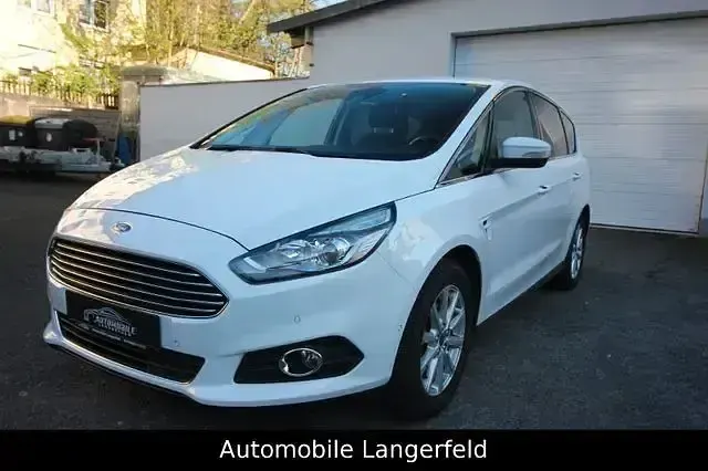 Gebraucht Ford S-MAX Titanium 230 PS (169 kW) 2017 Weiß Van / Kleinbus