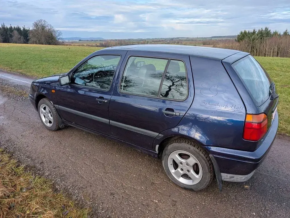 Gebraucht VW Golf III 60 PS (44 kW) 1995 Blau Limousine