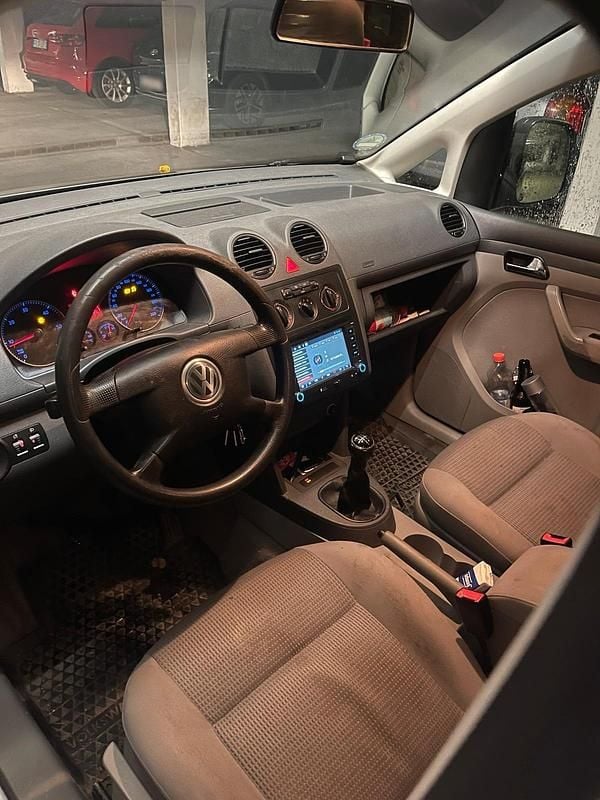 Gebraucht VW Caddy 105 PS (77 kW) 2006 Silber Van / Kleinbus