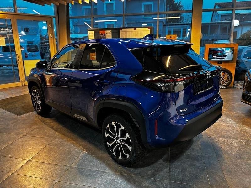 Gebraucht Toyota Yaris Cross Team 116 PS (85 kW) 2023 Blau SUV