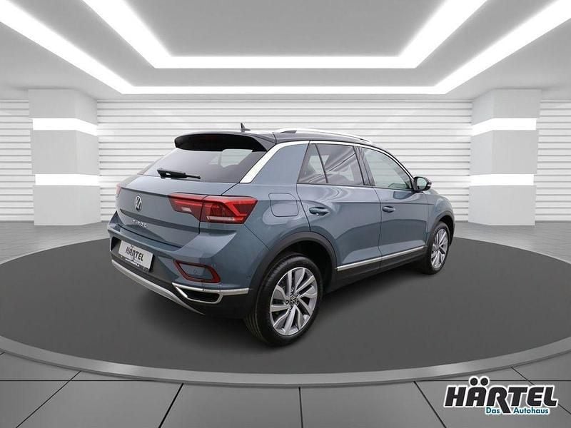 Neu VW T-Roc Style 150 PS (110 kW) 2025 Petroleum blue, metallic SUV