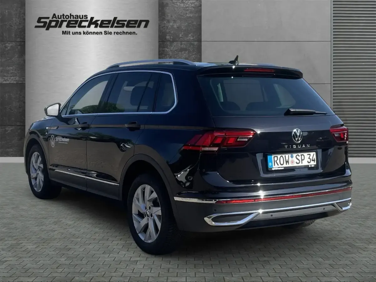 Gebraucht VW Tiguan Elegance 150 PS (110 kW) 2024 Schwarz SUV