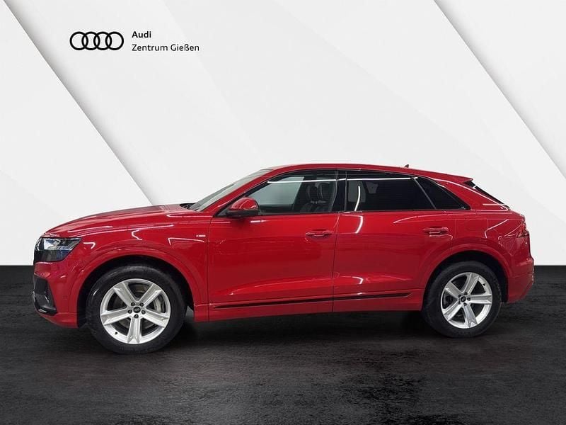 Gebraucht Audi Q8 S-Line 381 PS (280 kW) 2022 Rot SUV