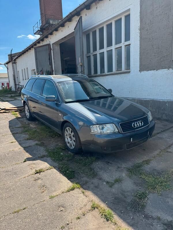 Grau Gebraucht 2002 Audi A6 Kombi | 2.000 € (Etwas zu teuer) - Bild 1/4