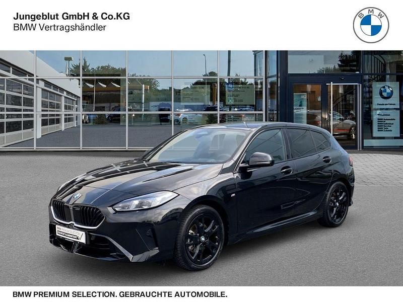 Schwarz Gebraucht 2024 BMW 120 M Sport Kleinwagen | 37.640 € (Fairer Preis) - Bild 1/3