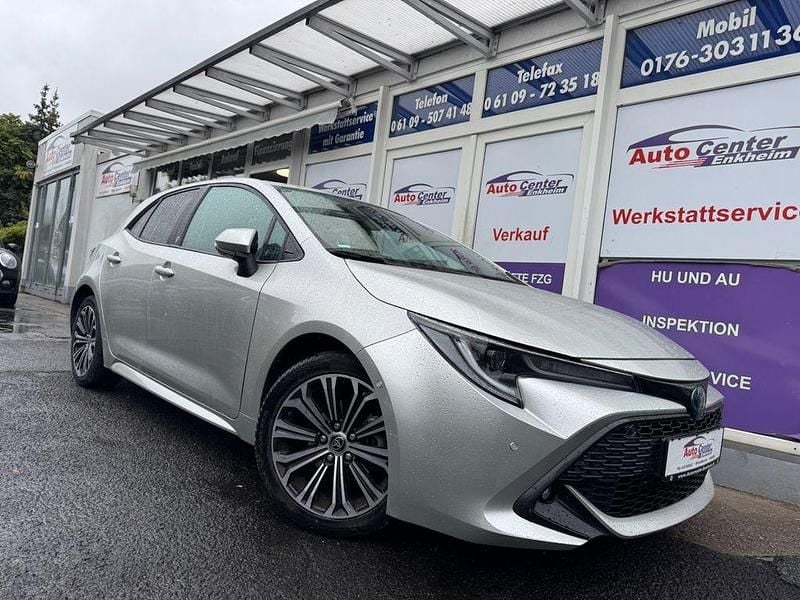 Silber Gebraucht 2020 Toyota Corolla Hybrid Limousine | 19.399 € (Guter Preis) - Bild 1/4