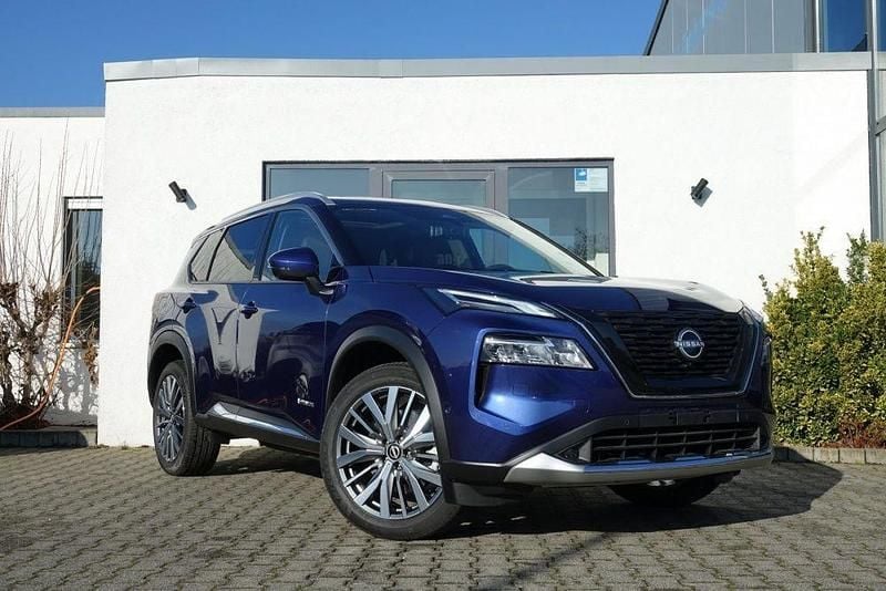 Neu Nissan X-Trail Tekna+ 213 PS (156 kW) 2025 Rby blue SUV