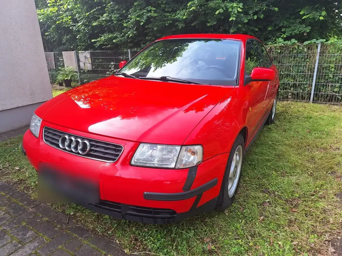 Gebraucht Audi A3 101 PS (74 kW) 1998 Rot Kleinwagen