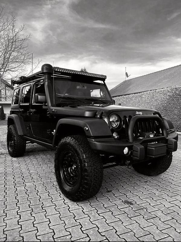 Schwarz Gebraucht 2015 Jeep Wrangler Rubicon SUV | 38.500 € - Bild 1/4