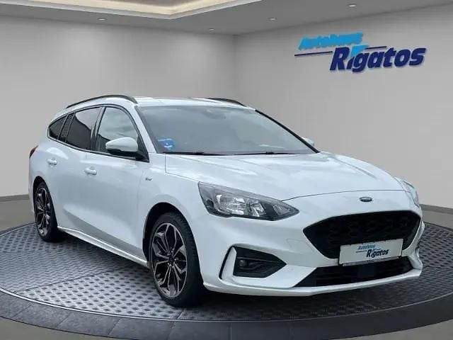 Frostweiß Gebraucht 2022 Ford Focus ST-Line Kombi | 16.980 € (Fairer Preis) - Bild 1/4