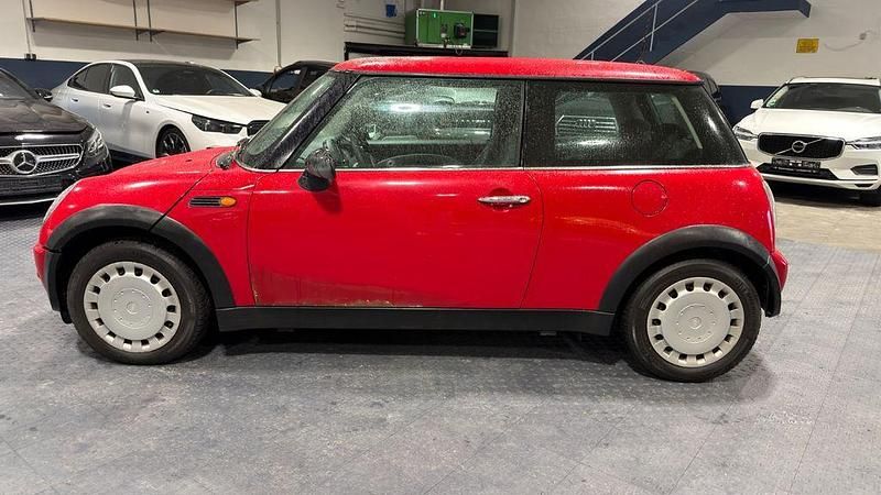 Gebraucht Mini ONE 90 PS (66 kW) 2002 Rot Kleinwagen