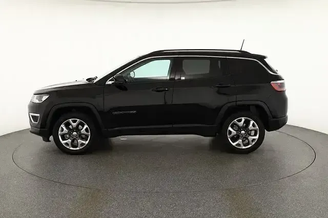 Second-hand Jeep Compass Limited 170 CP (125 kW) 2019 Negru SUV