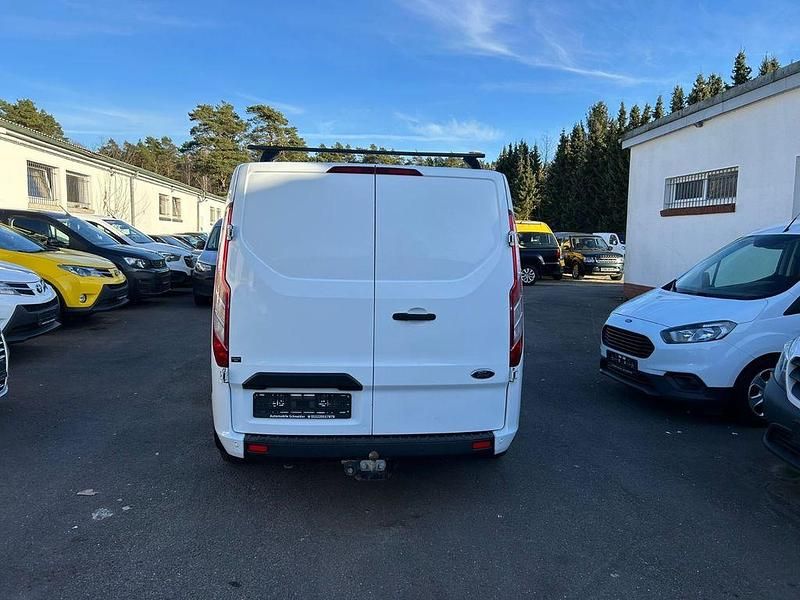 Gebraucht Ford Transit Custom Trend 105 PS (77 kW) 2018 Weiß Van / Kleinbus
