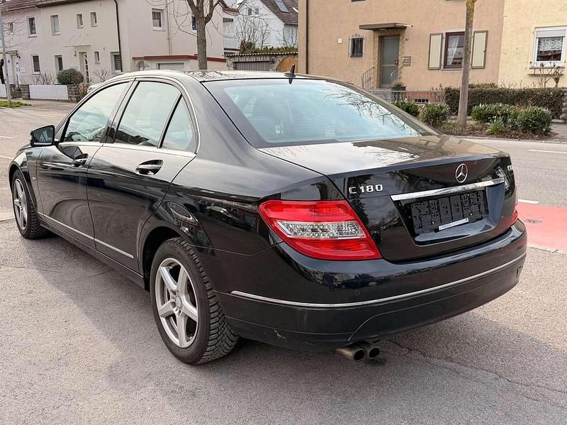 Gebraucht Mercedes C180 156 PS (114 kW) 2010 Obsidianschwarz  metalliclack Limousine