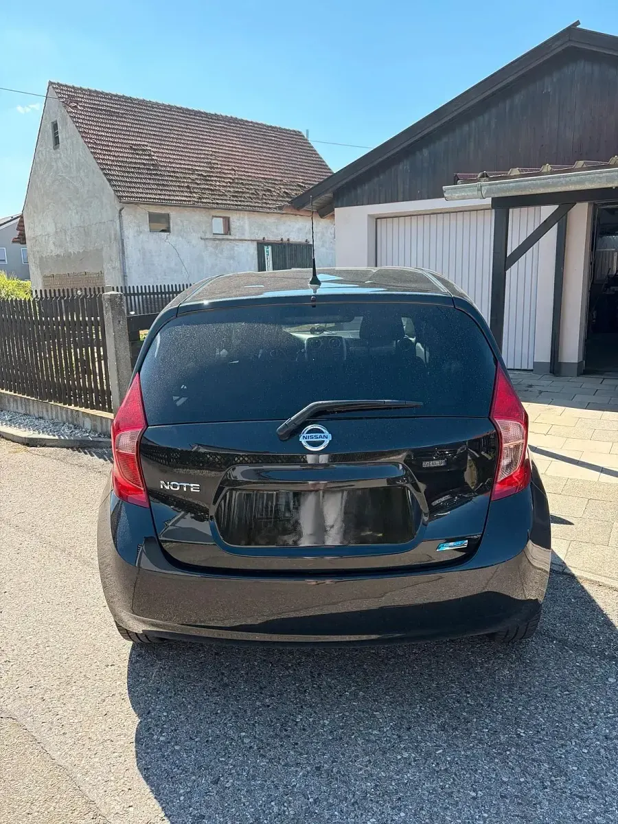 Gebraucht Nissan Note 80 PS (58 kW) 2014 Schwarz Kleinwagen