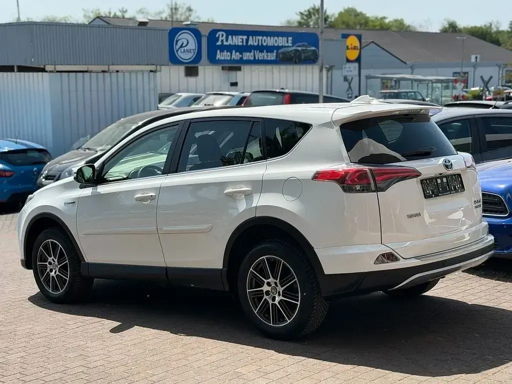 Gebraucht Toyota RAV4 Hybrid Executive 155 PS (114 kW) 2016 Weiß SUV
