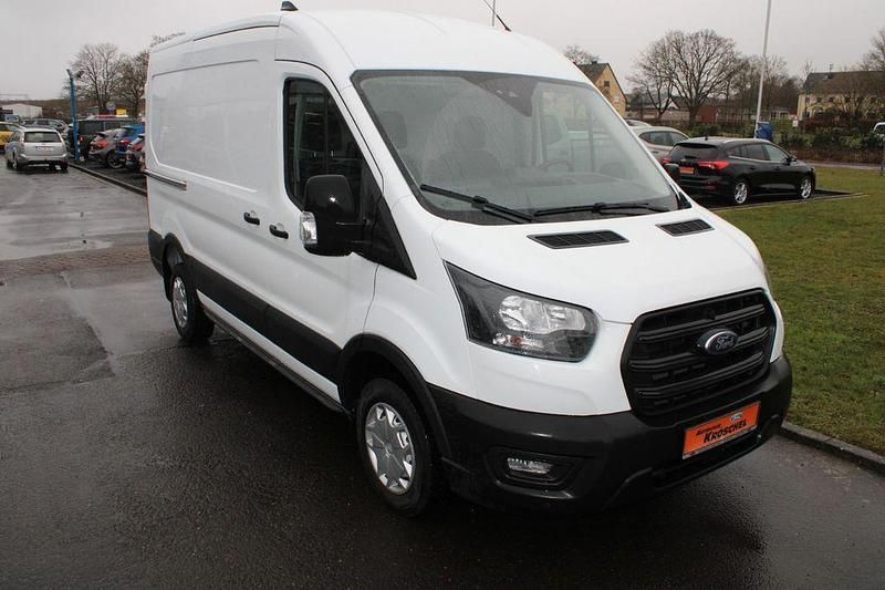 Neu Ford Transit Trend 131 PS (96 kW) 2025 Weiß Limousine