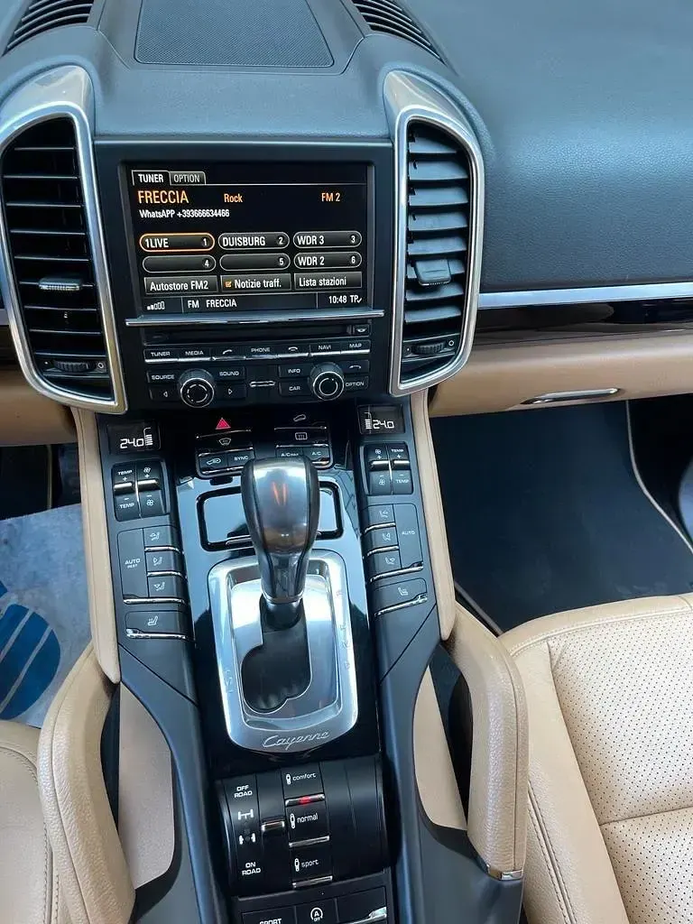 Gebraucht Porsche Cayenne Platinum Edition 275 PS (202 kW) 2014 Schwarz SUV