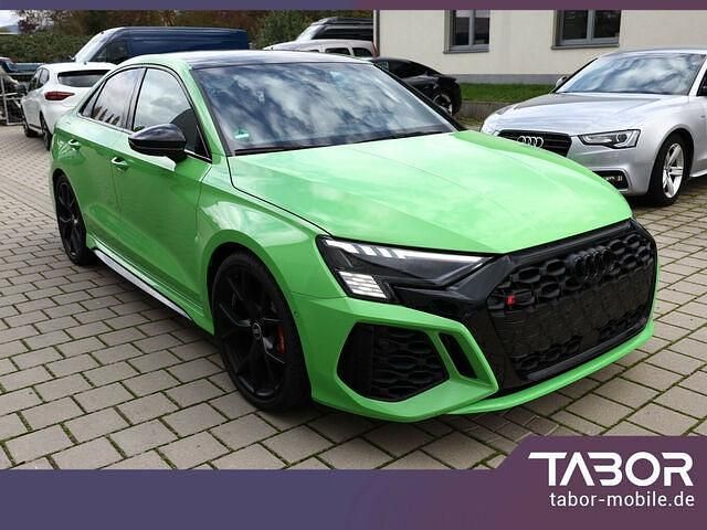 Gebraucht Audi RS3 Ambiente 400 PS (294 kW) 2022 Kyalamigrün Limousine